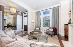 3735 N Greenview Avenue, Chicago, IL 60613