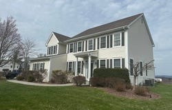 4 Augusta Ct, Monroe, NY 10950