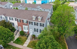 1504 Savanna Drive, Shakopee, MN 55379