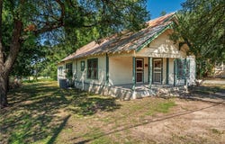 908 Campbell ST, Lampasas, TX 76550