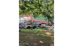 339 Flat Hollow Marina Rd, Speedwell, TN 37870