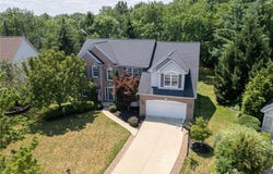 22140 Woodfield Trail, Strongsville, OH 44149