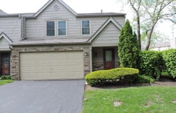 1334 Gloucester Circle, Carol Stream, IL 60188
