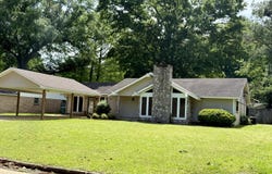 649 Old Hickory Road, Grenada, MS 38901