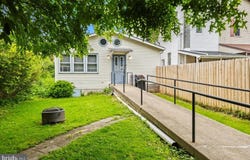 217 MARKET STREET, HALIFAX, PA 17032