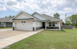 3135 Shepard Avenue, Baxter Springs, KS 66713