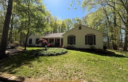 7 LAUREL DRIVE, MULLICA HILL, NJ 08062