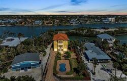 416 CASEY KEY ROAD, NOKOMIS, FL 34275