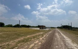 102 Business Park Road, Alice, TX 78332