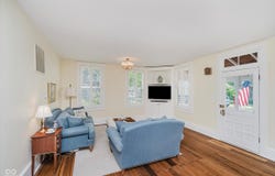 60 E Poplar Street, Zionsville, IN 46077