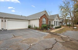 1114 Gerrits Landing, Brandon, MS 39047