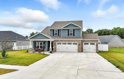 5617 Bear Creek Pass, Auburn, IN 46706-9197