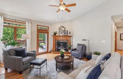 3607 152nd Street, Urbandale, IA 50323