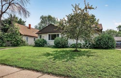 252 Poplar Street E, South Saint Paul, MN 55075