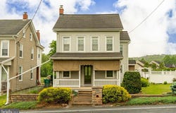 852 FRITZTOWN ROAD, READING, PA 19608