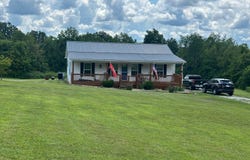 1850 Upper Dry Fork Rd, McKee, KY 40447