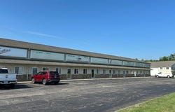 32961 Pin Oak unit: 2, Avon Lake, OH 44012