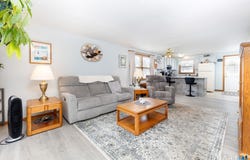 2 Persimmon Lane, Glastonbury, CT 06033