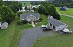 31143 HARBOR LN, PAINTER, VA 23420