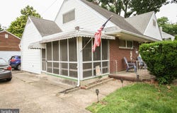 702 CEDAR STREET, RIVERTON, NJ 08077