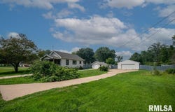 1319 W SHENANDOAH Drive, Peoria, IL 61614