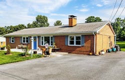 54 Lea Dr, Fishersville, VA 22939