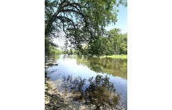 404 Lakeshore Drive, Avoca, WI 53506
