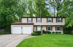 5601 Sunset Drive, Hudson, OH 44236