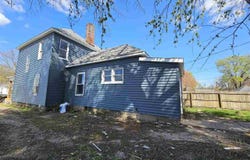 1415 Maple Avenue, Terre Haute, IN 47804