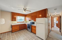 303 W Garfield Street, Zearing, IA 50278