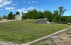 180 Oak Hill Forest Drive, Eldon, MO 65026