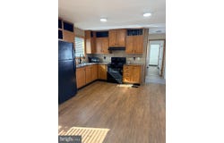21 CHESAPEAKE Estate, THOMASVILLE, PA 17364