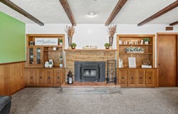1407 N 119th St, Wauwatosa, WI 53226