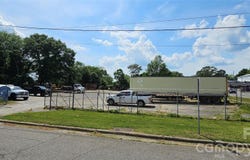 E Main Street, Dallas, NC 28120