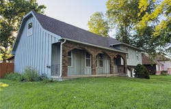 6418 woodstock Street, Shawnee Mission, KS 66218