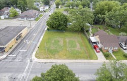 1902 Main Street, Anderson, IN 46016