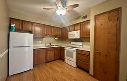 1079 Millpond Road, Valparaiso, IN 46385