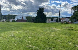 Skyline, West Mifflin, PA 15122