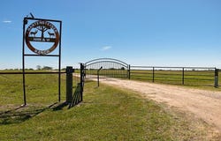 2745 Holub Road, Schulenburg, TX 78956