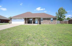 2801 Canterbury, Paragould, AR 72450