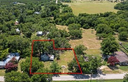 101 West Ave, Florence, TX 76527