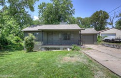 305 E 39th Street, Joplin, MO 64804