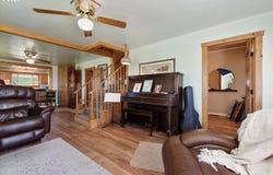 68544 HUG RD, Summerville, OR 97876