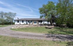 13418 SW 200th St, Rose Hill, KS 67133-8571