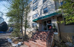 612 11th Ave Apt 1B, Huntington, WV 25701