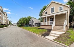 42 Parkway, Wallington Boro, NJ 07057-1029
