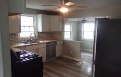 4616 W Overbrook Dr, Louisville, KY 40216