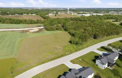2026 SE Wildwood Avenue, Dyersville, IA 52040