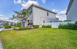 8650 NW 39th Ct, Coral Springs, FL 33065
