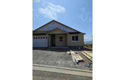 30302 DRIFTWOOD DR, Gold Beach, OR 97444